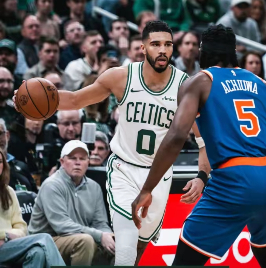 凯尔特人锋线发威,完胜对手赢球 凯尔特人锋线发威,完胜对手赢球