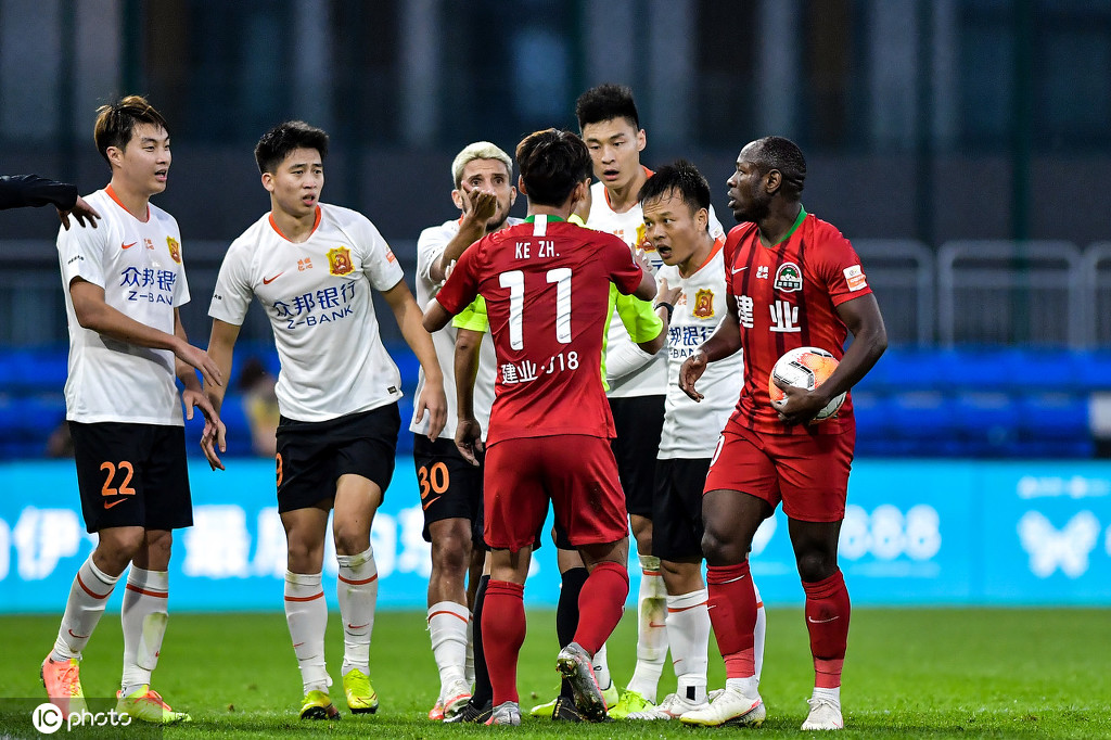 天津泰达艰难逆转,欲突围保级区 天津泰达艰难逆转,欲突围保级区