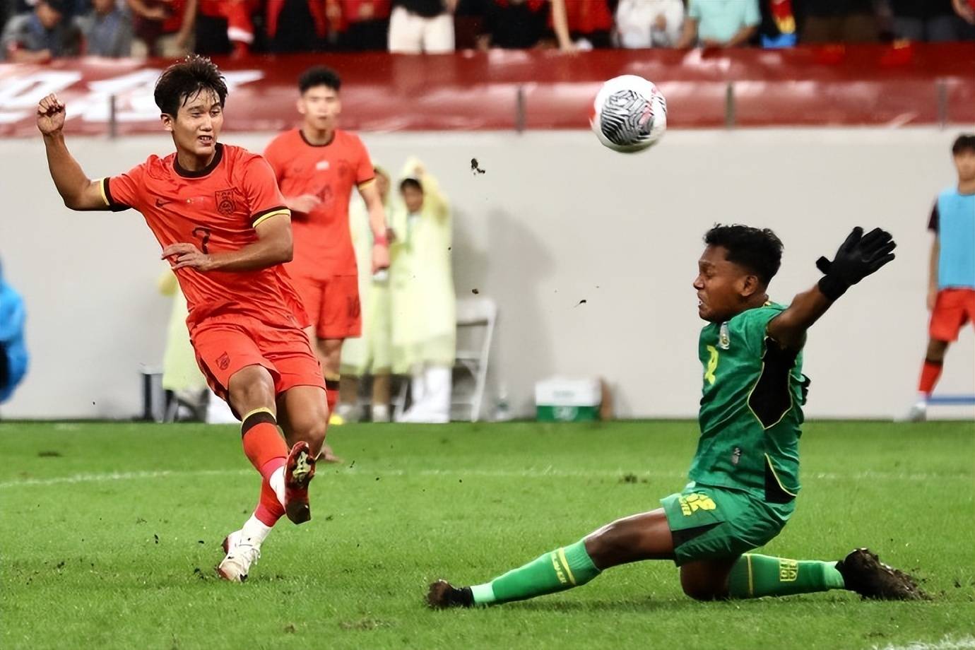 澳大利亚队夺冠,创造历史,晋级决赛 澳大利亚队夺冠,创造历史,晋级决赛