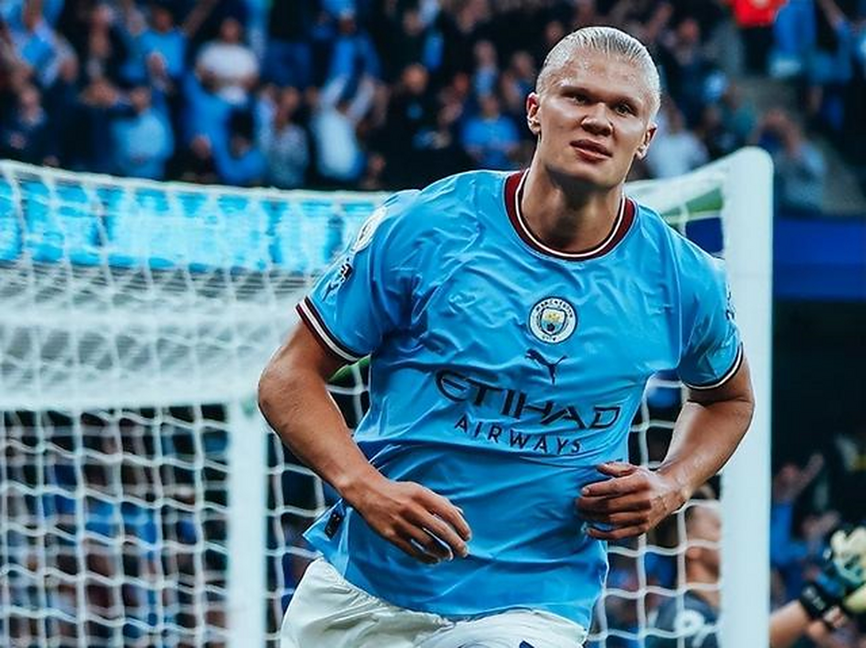 瓦卢瓦队主场大胜,保持不败战绩 瓦卢瓦队主场大胜,保持不败战绩