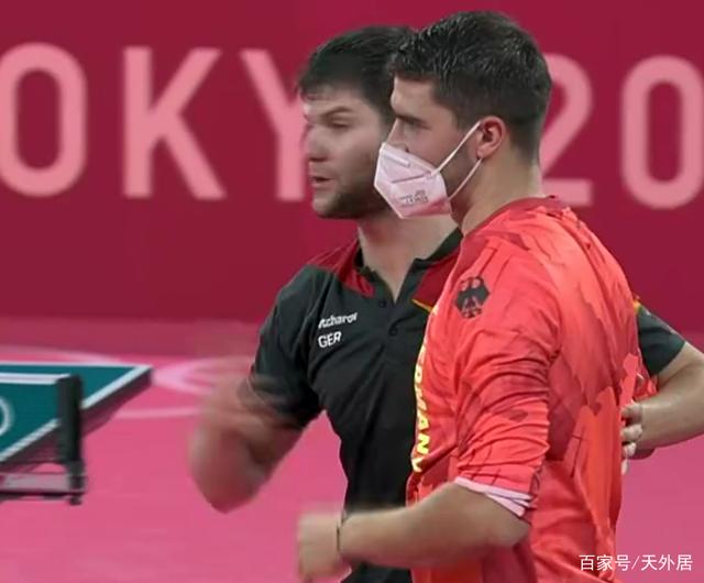 英格兰队险胜日本队,奥恰洛夫关键制胜 英格兰队险胜日本队,奥恰洛夫关键制胜